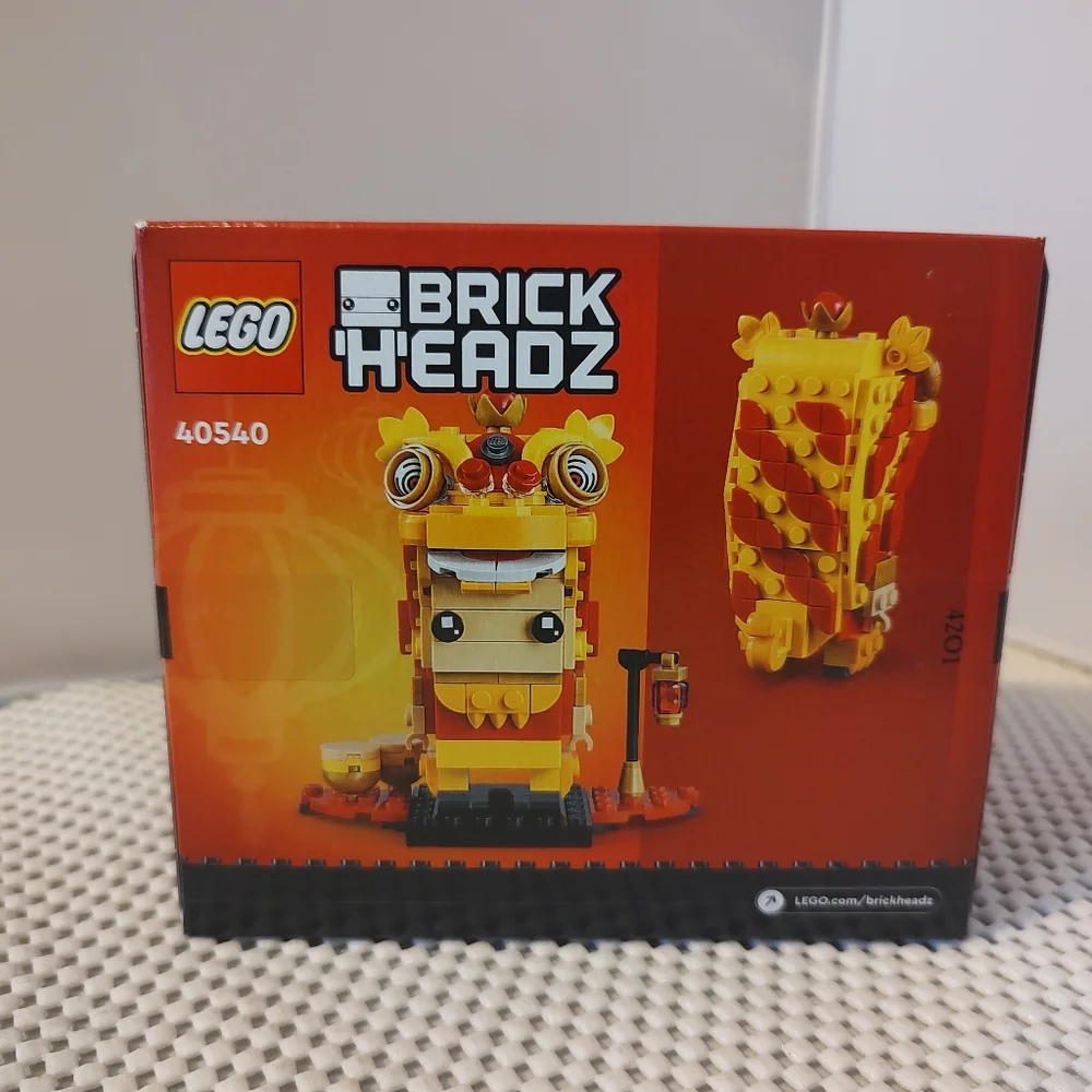 Lego 40540 Lion Dance Guy #151 Brick Headz NWT Building Toy Set